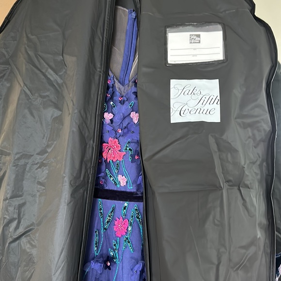 Blue silk Theia gown, appliquéd with handmade flowers, sz 10, Saks, never worn - Picture 5 of 10